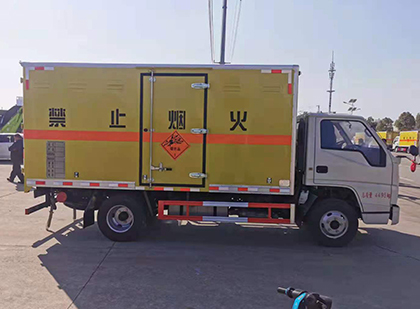 寿阳爆破器材运输车技术升级与安全合规新趋势